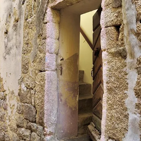 Appartement De 2 Chambres Avec Vue Sur La Ville Balcon Et Wifi A Sartene * Sartène